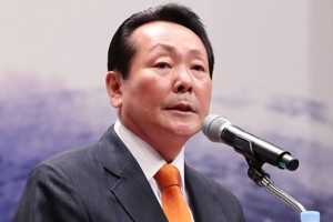 ‘조카 채용 지시’ 김학송 前도공 사장에 유죄 선고