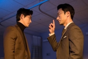 ‘닥터 프리즈너’ 남궁민 VS 김병철, 어둠 속 조우 ‘날카로운 눈빛 충돌’