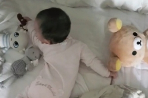 차예련 딸 공개, 주상욱 두상 닮았나? ‘생후 210일이지만..’