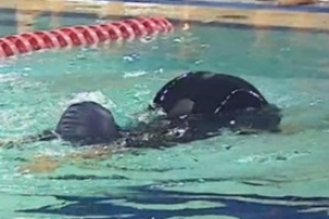 박나래 부력 “엉덩이만 동동 뜬다”..‘SKY머슬’ 박태환 ‘충격’