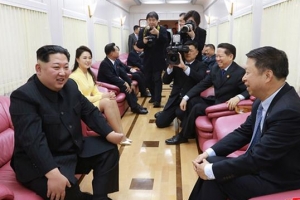 장갑차·소형 헬기 탑재설까지… 없는 것 없다는 ‘1호 열차’