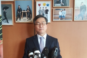 “문 대통령, 제가 만든 구두 신고 평양에도 갔으면”