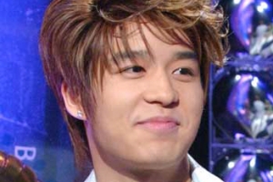 젝스키스 출신 강성훈, 상해·공동강요 혐의 검찰 송치