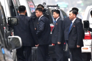 [서울포토] 북미정상회담 예정 호텔 도착한 북한 경호원들