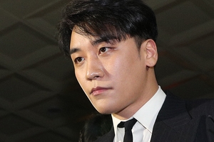 경찰, 승리 ‘성매매 알선’ 혐의 입건…피의자로 전환