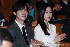이제훈 서현진, 모범 납세자 선정 대통령 표창 “연기도 일상도 모범생”
