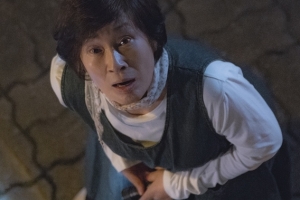 ‘눈이 부시게’ 김혜자X남주혁, 달밤의 옥상 재회 “다시 시간 돌릴까”