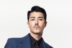 차승원, 모범납세자 표창 ‘자기 관리는 이렇게’