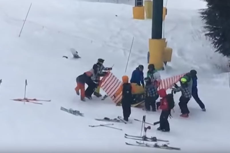 스키장 리프트에서 미끄러진 8살 소년 구한 10대들