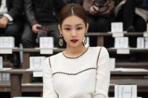 블랙핑크 제니, 역시 인간샤넬 ‘파리 패션위크 당당한 모습’