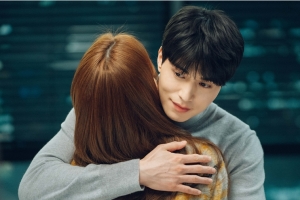 ‘진심이 닿다’ 이동욱♥유인나, 단 둘이 야근 중 일어난 일