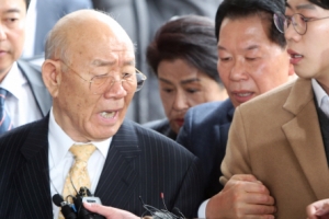 [속보] 전두환 재판 1시간 46분만에 종료…명예훼손 전면 부인