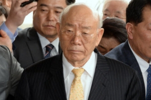 전두환 명예훼손 첫 재판 종료…공소사실 전면 부인