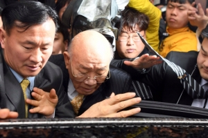 국방부 확인한 헬기사격 ‘오리발’… 전두환 ‘5·18 참회’ 없었다