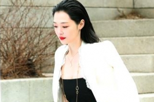 [포토] 설리 ‘가녀린 어깨라인’