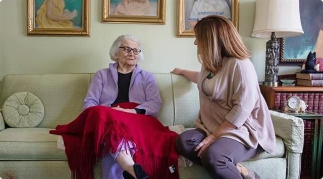 어머니의 간호인을 찾다가 불편을 겪은 세스 스턴버그가 창업한 간호 서비스 ‘아너’는 클라우드 시스템을 통해 노인에게 꼭 맞는 간호인을 연결해준다. 아너 홈페이지