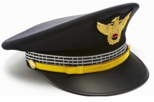 10년간 부모·아내도 속이고 가짜 경찰 행세한 30대