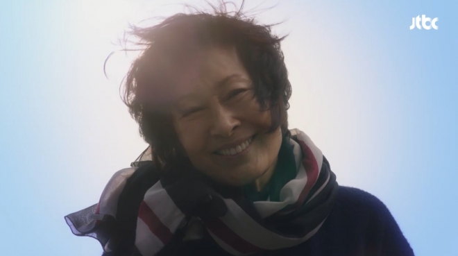 ‘눈이 부시게’ 김혜자