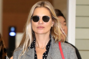 [포토] ‘입국장이 런웨이’… 케이트 모스 방한