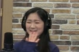 김혜윤 “‘SKY캐슬’ 이후 더 웃고 다녀..심은하 닮은꼴 영광”