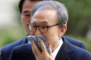 김백준, MB 항소심 결국 불출석…‘김윤옥·이상주 증인신청’ 공방