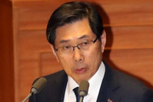 ‘검경 수사권’ 반발에 진화 나선 법무부, 여야4당안 아닌 정부안 주장