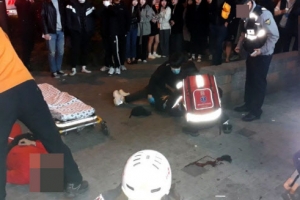 [포토] ‘5명 추락’…청주 노래방 비상구서 사고