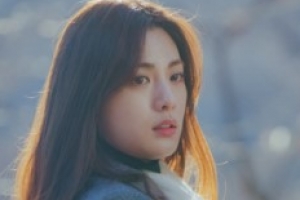‘킬잇’ 장기용X나나, 비주얼만으로 압도 “첫 만남은 산길”