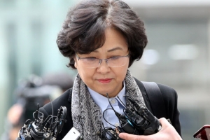 김은경 전 장관 구속영장 기각 “증거인멸 소명 부족”