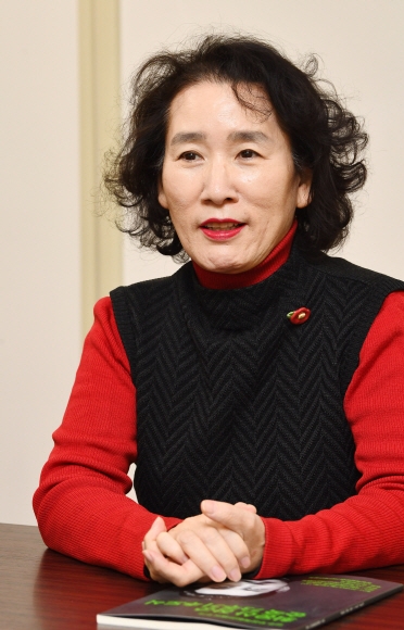 최운산 장군의 기록을 연구하다 장군의 부인이자 할머니인 김성여 여사의 독립운동을 다시 보게 됐다는 최성주 최운산장군기념사업회 이사.2019.3.22.안주영기자jya@seoul.co.kr