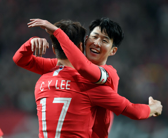 손흥민, 벤투호 ‘첫 골’… 콜롬비아 이겼다