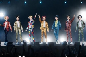 마텔의 BTS 인형 공개, “헤어스타일에 문제” “비판 자제하자”