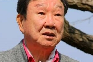 ‘마이웨이’ 윤문식 폐암 투병, 18세 연하 아내 “문화재 부식되는 느낌”