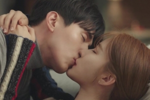 ‘진심이 닿다’ 이동욱♥유인나, 달콤+야릇 소파키스 “오늘은 안 지켜줘”