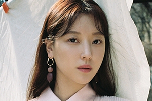 조우리 “‘태양의 후예’ 종영 후 슬럼프, 배우 포기할 뻔”