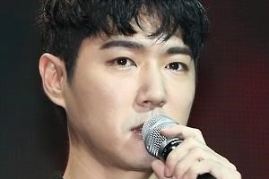 [공식입장] 데니안, 샴페인바 탈세 논란에 “3개월 만에 사임”