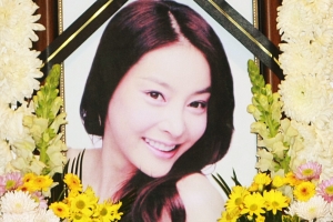 故장자연 전 소속사 대표, 이미숙·윤지오 고소 “고인 농락하고 죽음 이용”