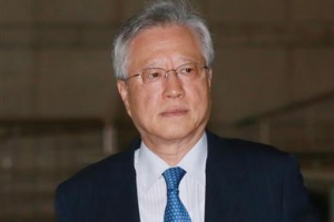 ‘특혜 채용 의혹’ 이석채 前 KT 회장 檢 조사받아