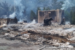 뼈대만 남은 동해시 망상오토캠핑장