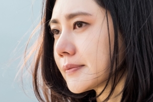 ‘아름다운 세상’ 추자현-조여정, 두 엄마의 상반된 표정 ‘추락사건의 진실은?’