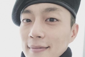 윤두준 학위취소, 군대에서 날벼락