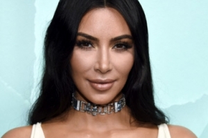 1억3천만 팔로워 거느린 TV스타 카다시안, 변호사 시험 도전