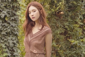 [화보] 신세경, 봄처럼 사랑스러운 미소 ‘청순 매력’