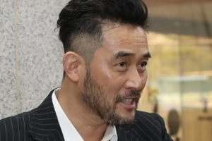 최민수, 보복운전 혐의 첫 재판 “급정거+차량 파손 고의 아냐”