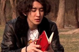 ‘나혼자산다’ 잔나비 최정훈, 2G폰+MP3 사용 ‘남다른 감성’