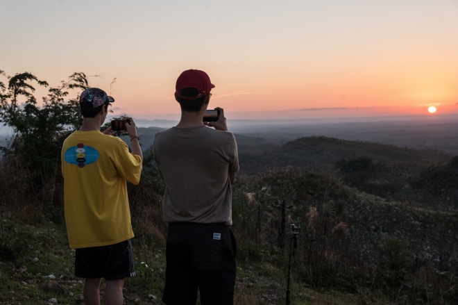 ‘트래블러’ 이제훈, 류준열