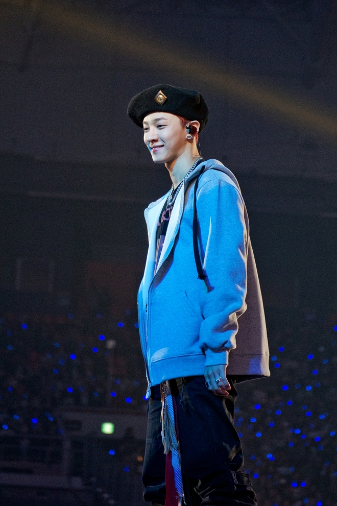 이기광 ‘웃으며 인사해’