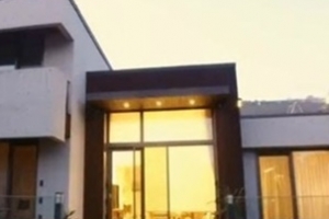 ‘한끼줍쇼’ 배수빈 아나운서 “장거리 연애 힘들어서 결혼”