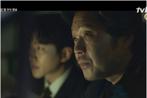 ‘자백’ 이준호-유재명, 윤경호 잡기 위한 함정 파기 ‘긴장감UP’