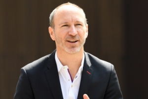 “내년 서울서 복합소재 전시 이미 예약했죠”